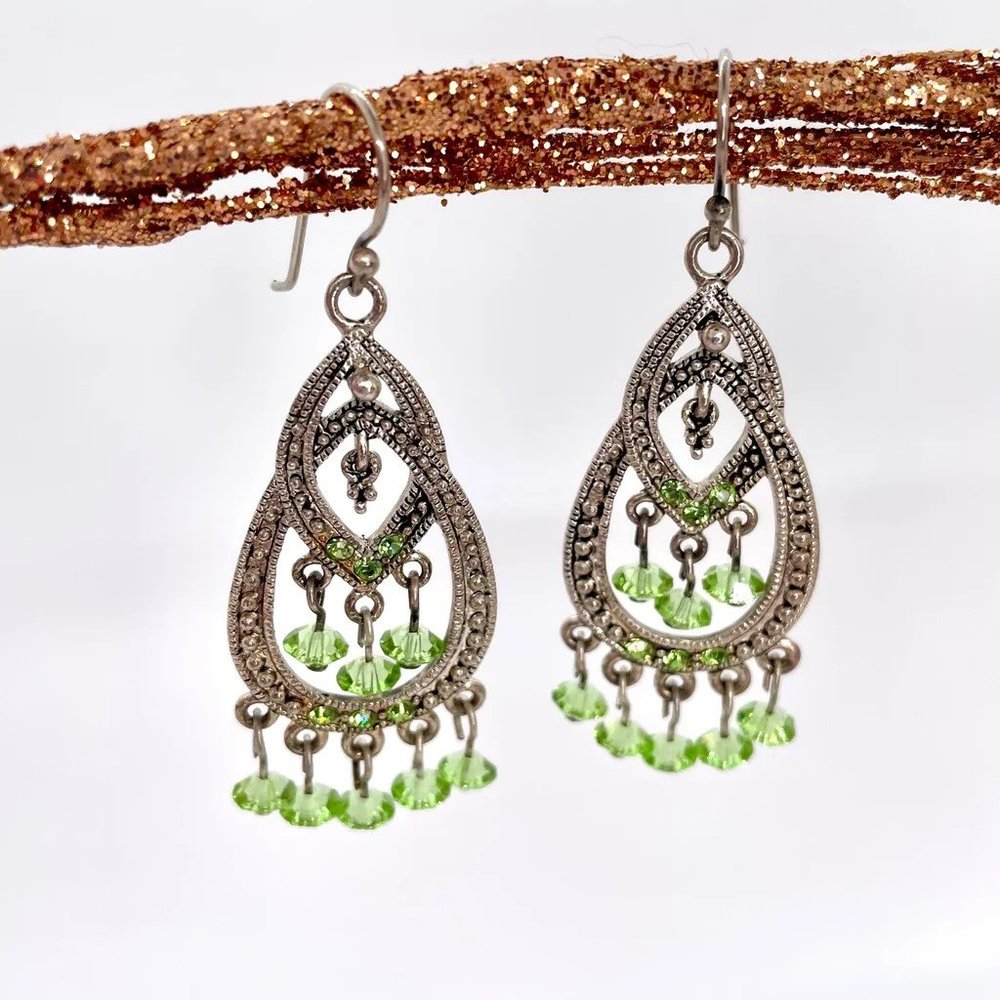 ⚜️Green Crystal & Silver chandelier earrings Handcrafted